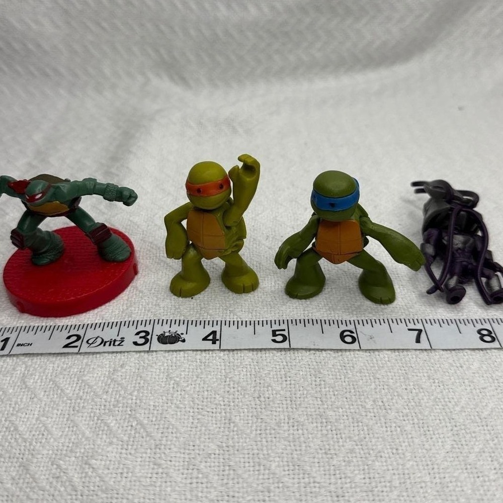 TMNT Teenage Mutant Ninja Turtles Mini Figures Raphael‎ Michelangelo